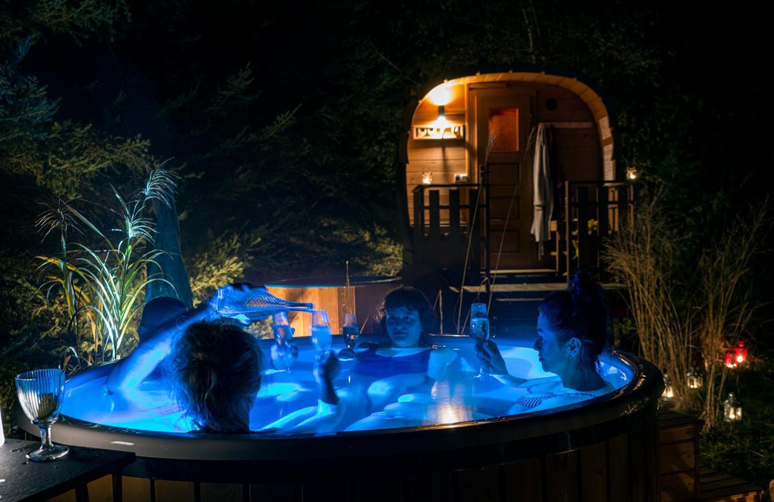 Oaza W Puszczy Z Sauna, Bania I Jacuzzi Holiday home Szeroki Bor